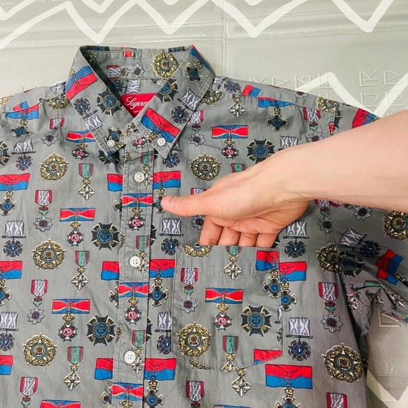 Rare Vintage supreme Hawaiian shirt logo - Picture 6 of 6